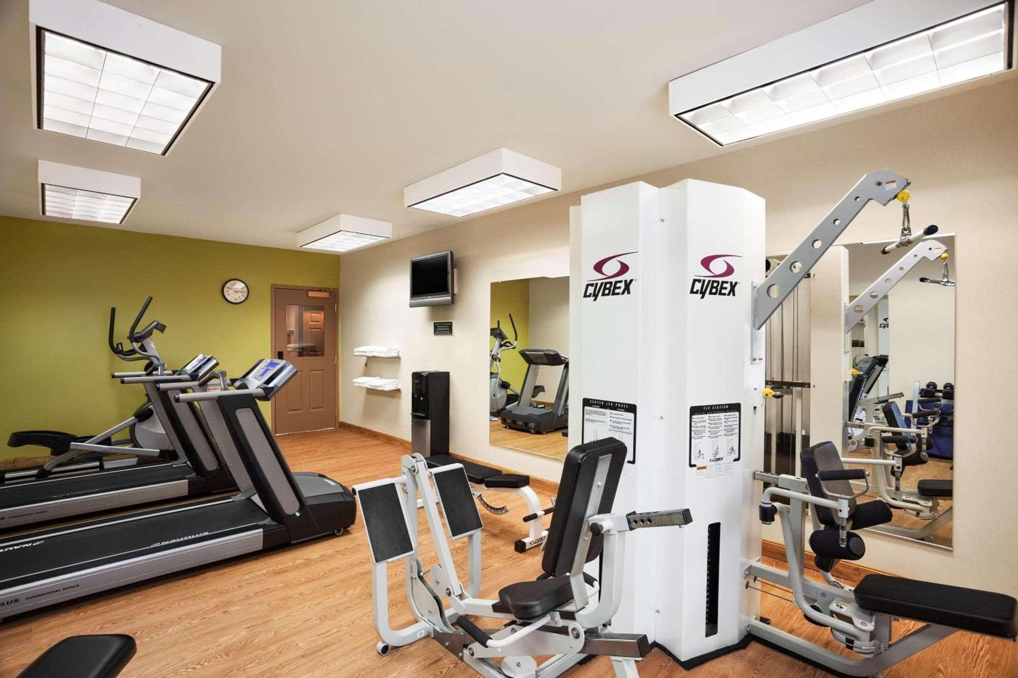 Four Points By Sheraton Bedford Manchester Airport المظهر الخارجي الصورة